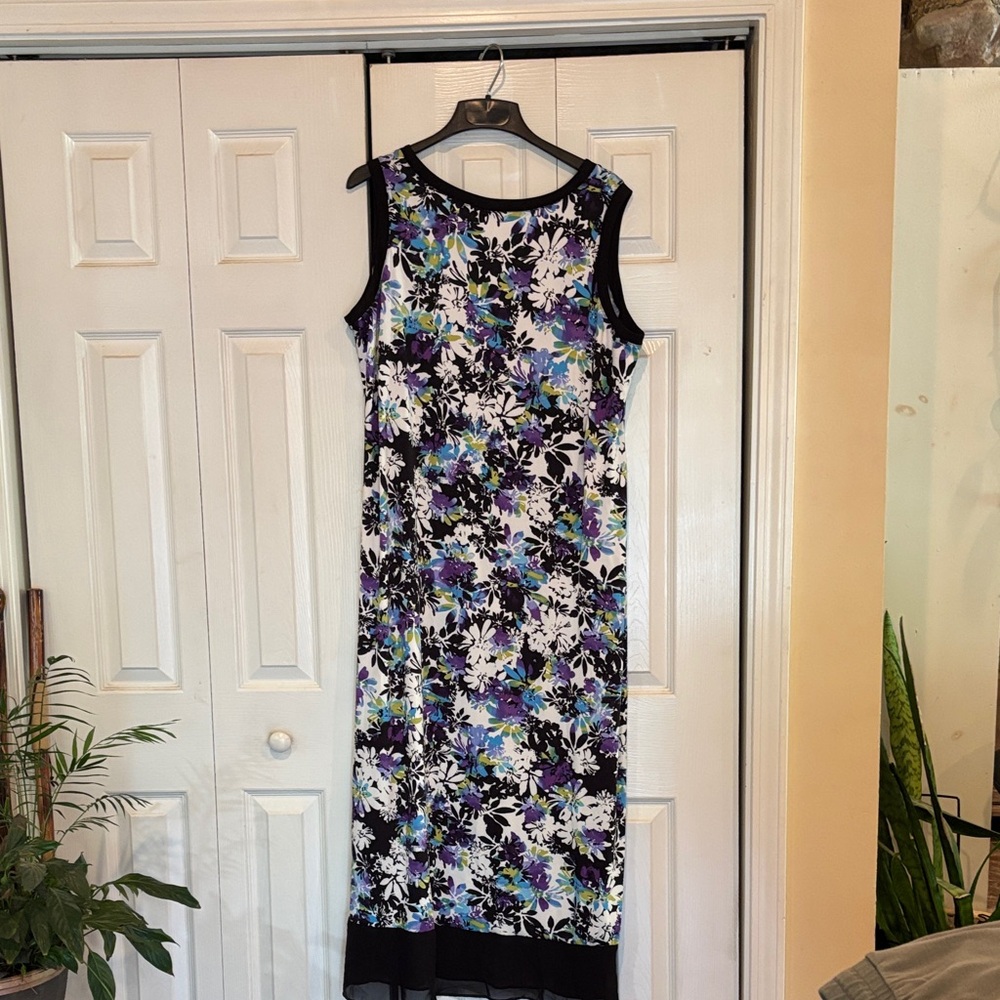 Kim Rogers Floral Maxi Dress - Black, Blue, White - Picture 3 of 6